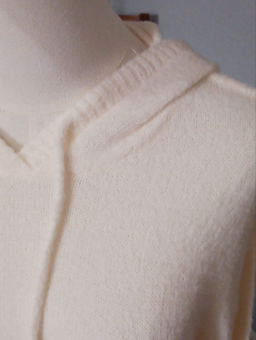 SO Cream Hooded Crewneck Sweater - Picture 6 of 15